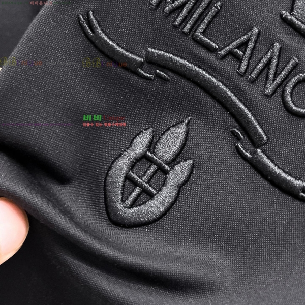    Ƽ P956748-1