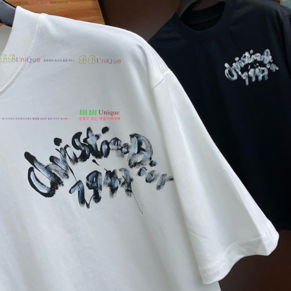    Ƽ D9076378