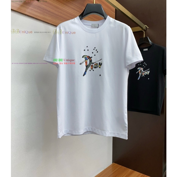    Ƽ D9076379