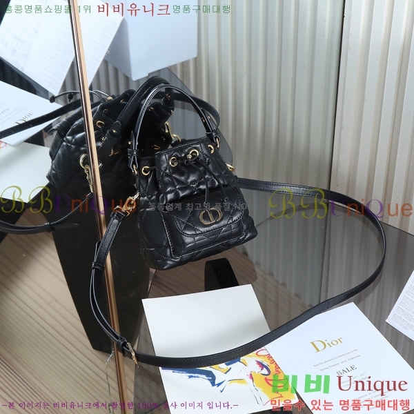 # ī  Ŷ M3372-501