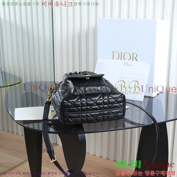 # ī  Ŷ M33722-601