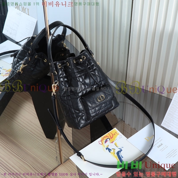 # ī  Ŷ M33722-601