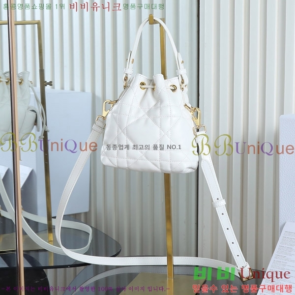 # ī  Ŷ M3372-502