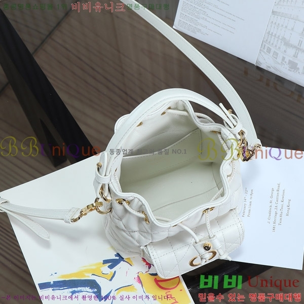 # ī  Ŷ M3372-502