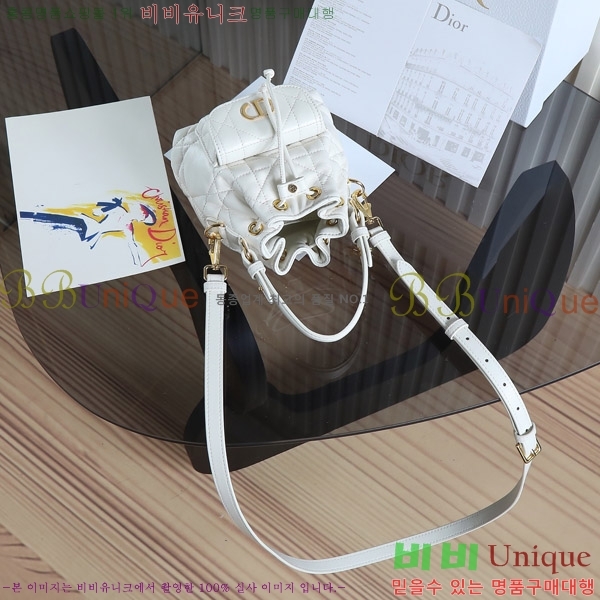 # ī  Ŷ M3372-502