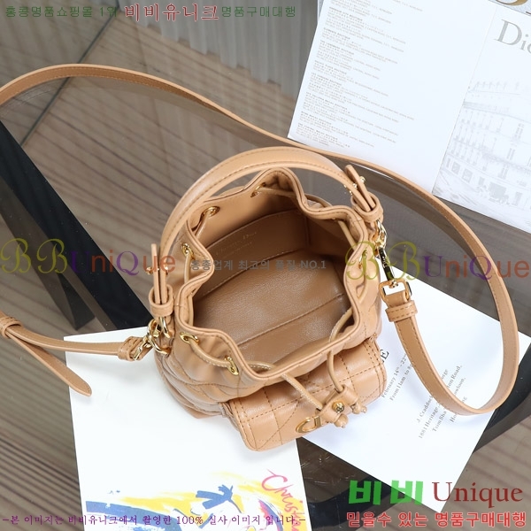 # ī  Ŷ M3372-504