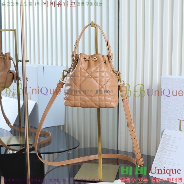 # ī  Ŷ M3372-504