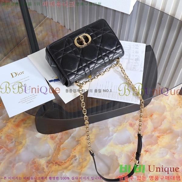 #  īι D923600-2