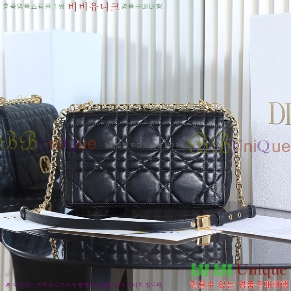 # ̵ īι D922500-2