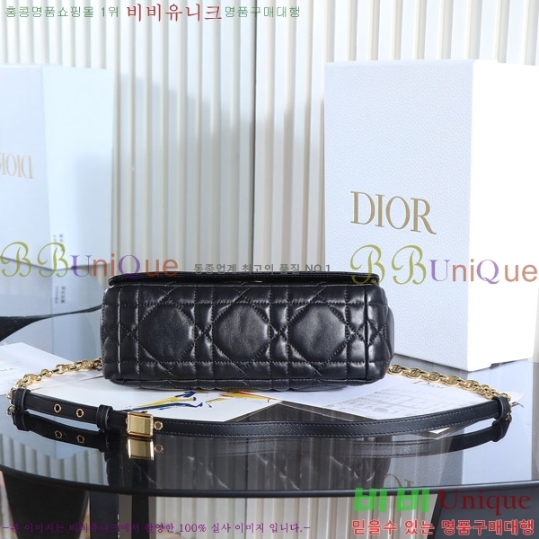 # ̵ īι D922500-2