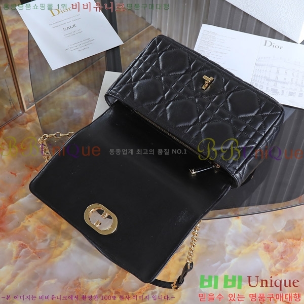 # ̵ īι D922500-2