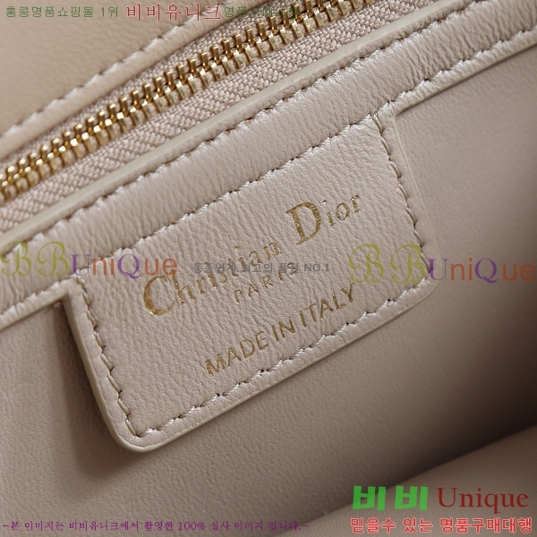 # ̵ īι D922500-4