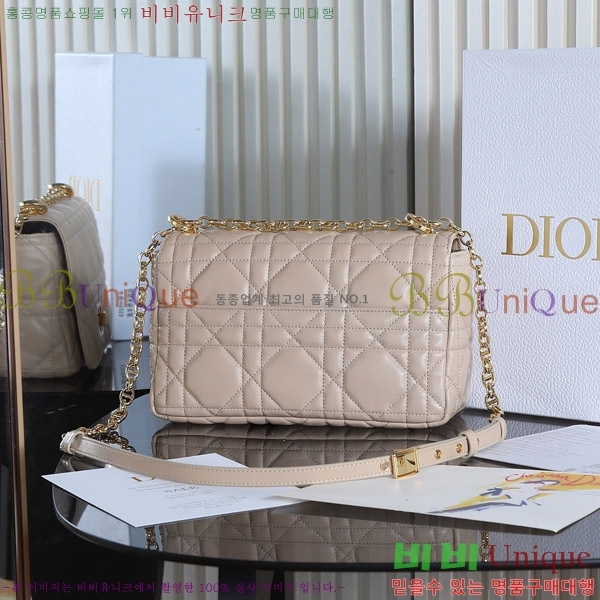 # ̵ īι D922500-4