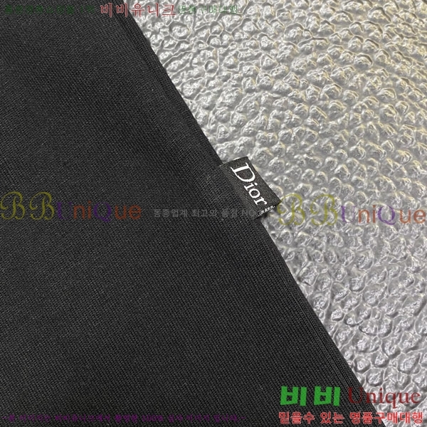    Ƽ D9076380