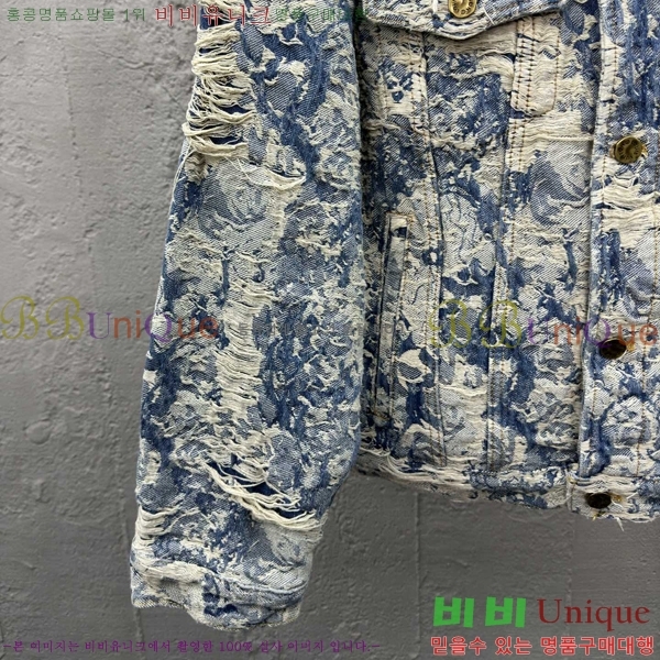  ̺   30LV2562336-3