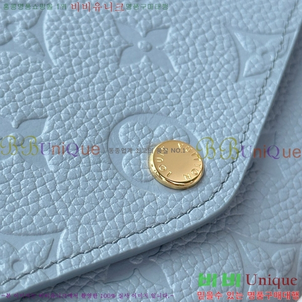 #̺   M17779-1001