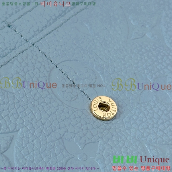 #̺   M17779-1001