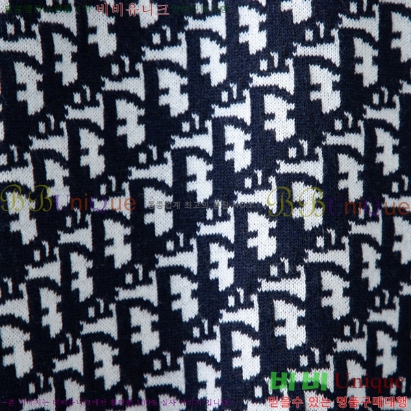    D2576523