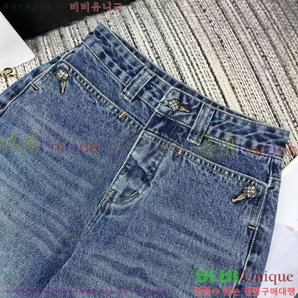  ũ   CHS1451574-11