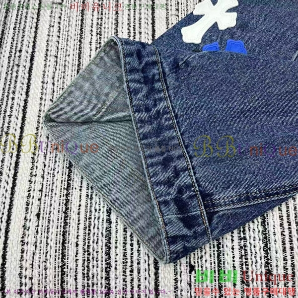  ũ   CHS1451574-11