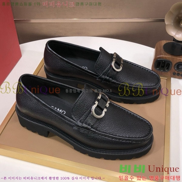  󰡸  2F6690320-1