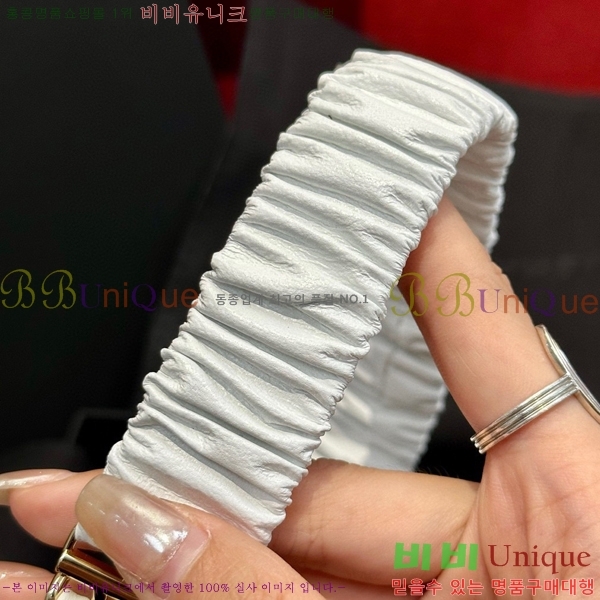 # * Ʈ CH381384-1