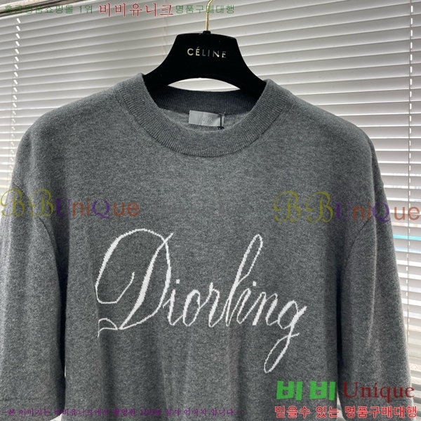    Ƽ D2515738-1