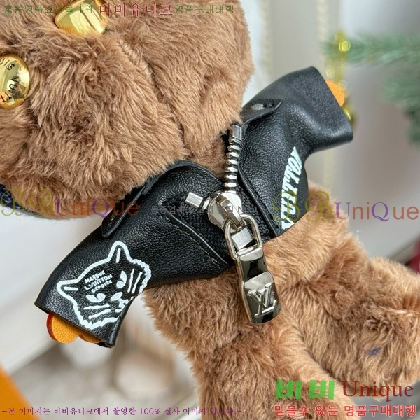 #̺ LV     M03176-3