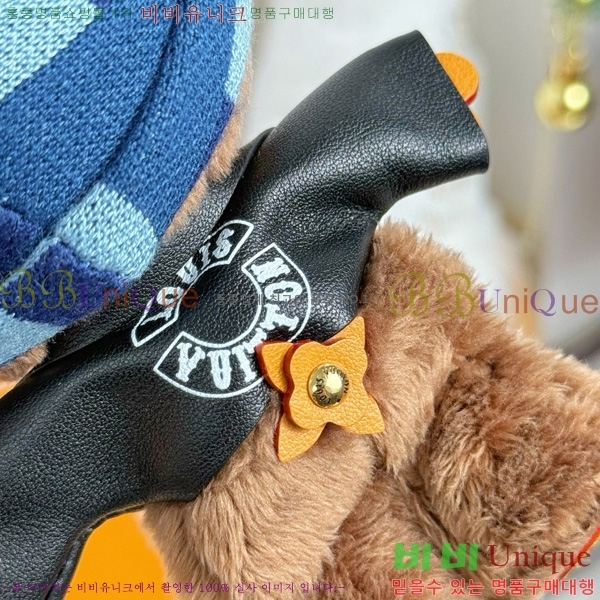 #̺ LV     M03176-3