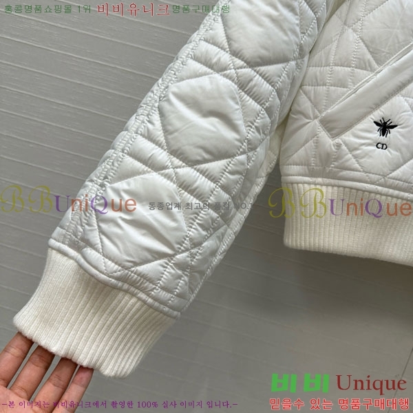   ٿ е DO2128892-6