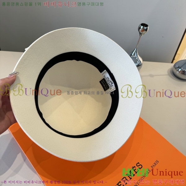 ޽  H3540503-1