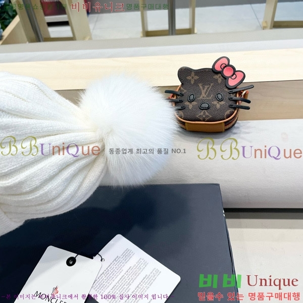 **  MO89609-4