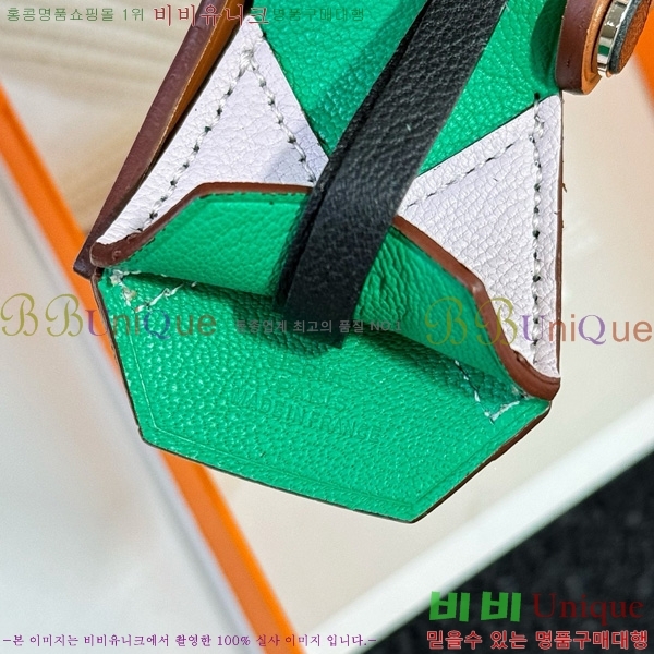 ޽ Jockey Charm  HE4523806-4