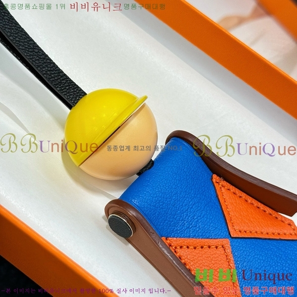 ޽ Jockey Charm  HE4523806-3