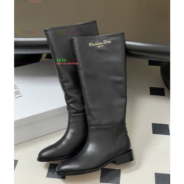   D-Town   56D25101810-1