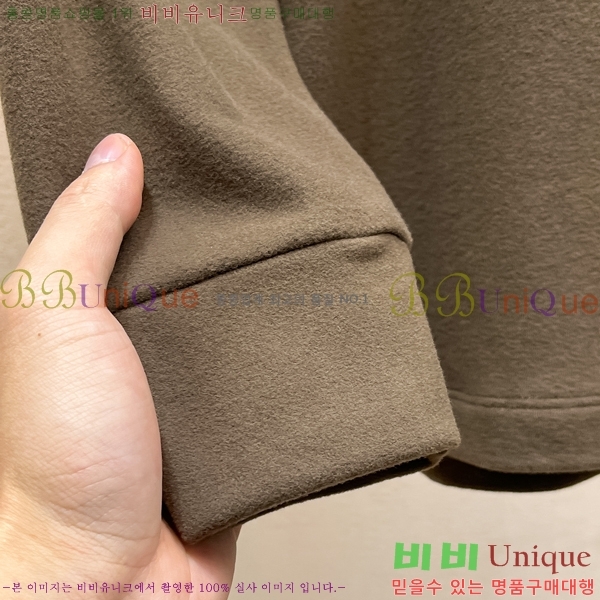 **Ƴ  Ƽ LP97922-1