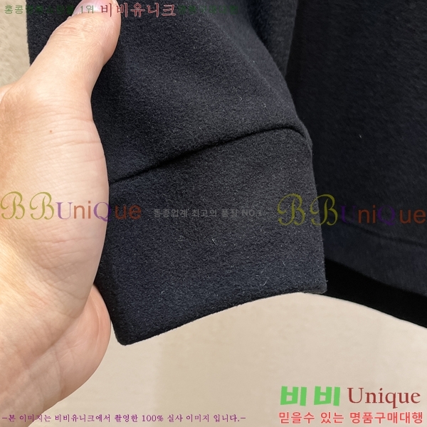  **Ƴ  Ƽ LP97922-4