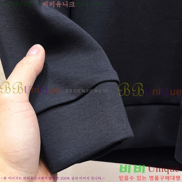  **Ƴ  LP97463-1