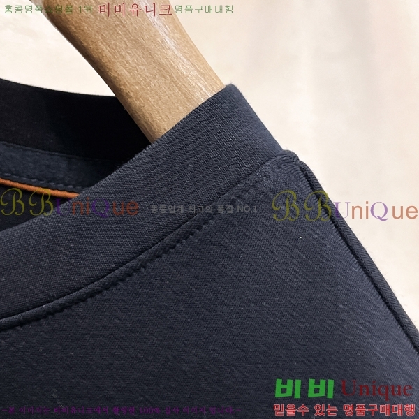  **Ƴ  LP97463-1