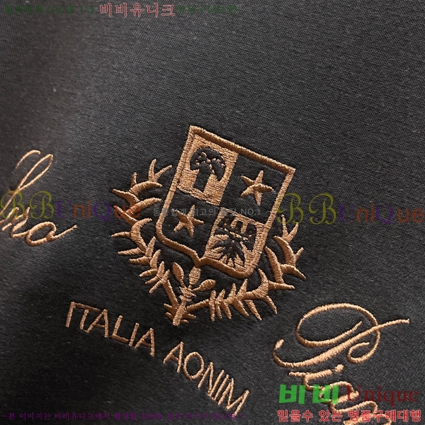  **Ƴ  LP97463-3