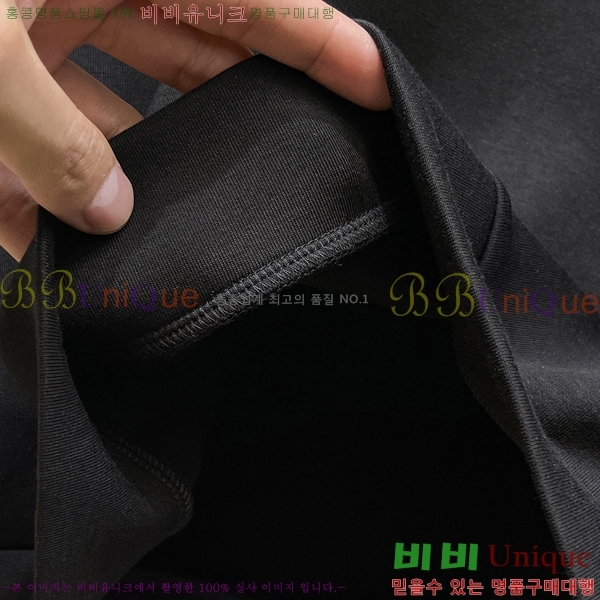  **Ƴ  LP97463-3