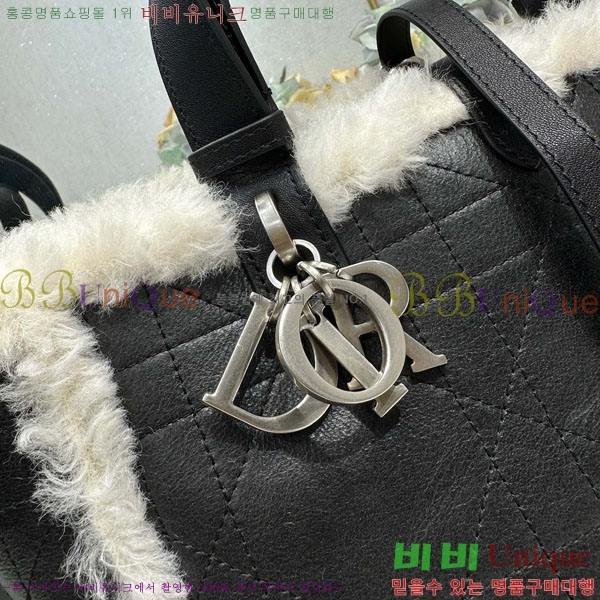 #  þ ̵ M2821-900