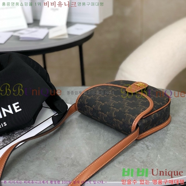 # Ʈ ̴ ü ũν 196702-1001