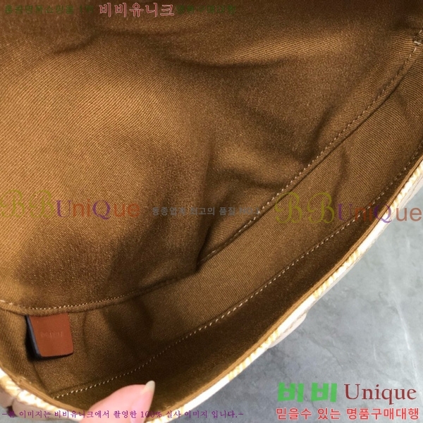 # Ʈ ĵ Ʈ̾ޱ ũν 195902-1002