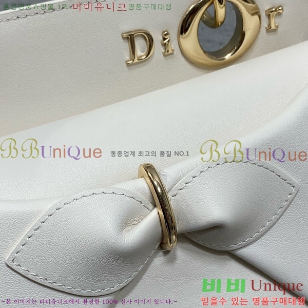 # ٺ  žڵ M0737-103