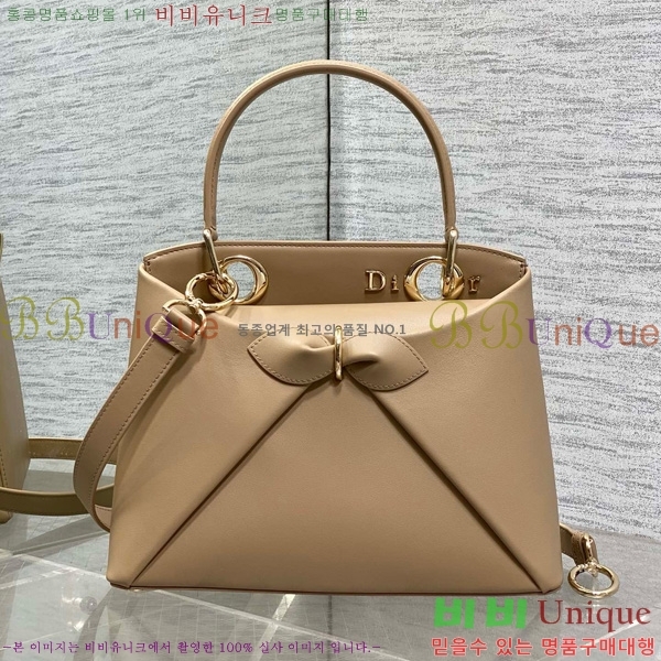 # ٺ  žڵ M0737-104