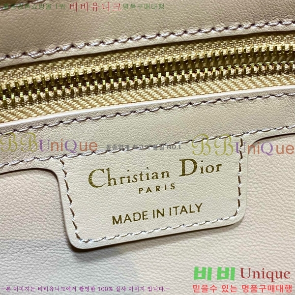 # ٺ  žڵ M0737-104