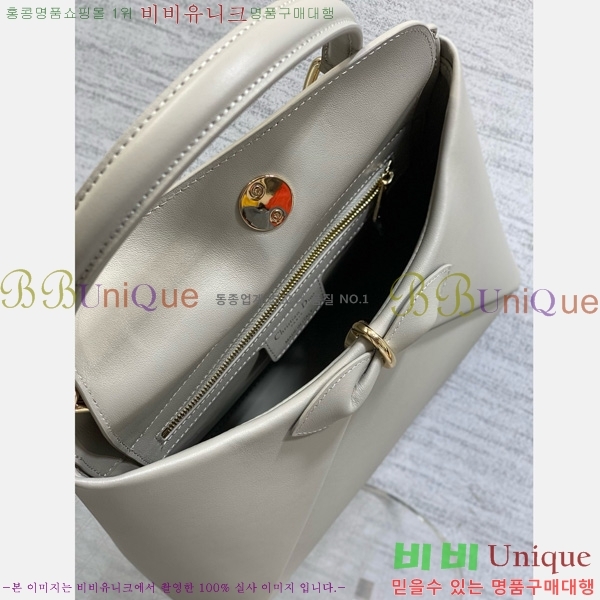 # ٺ  žڵ M0737-106