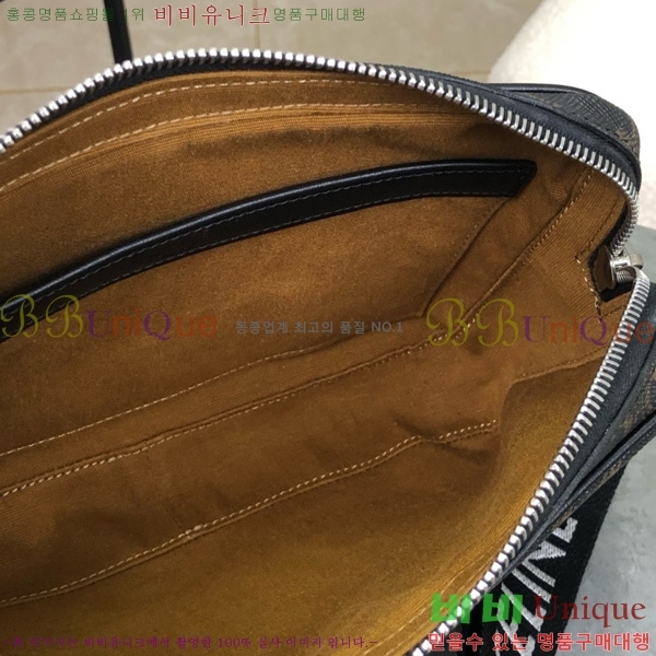 # Ʈ ޽ ũν 197202-3001