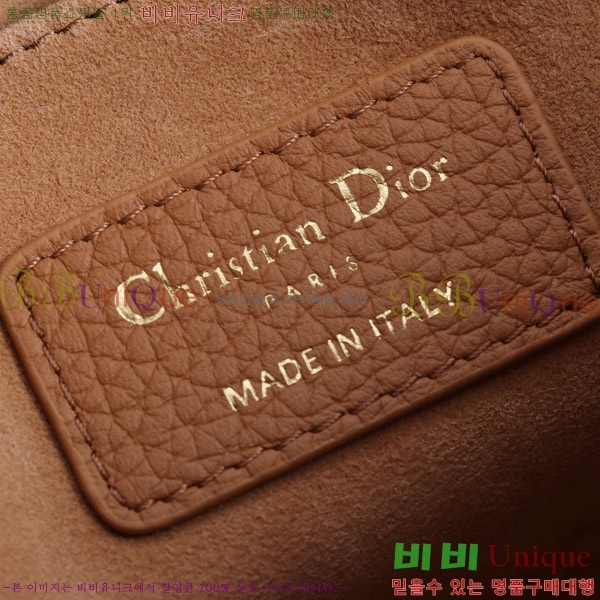 # ٺ BOBBY ̵ M9337-205